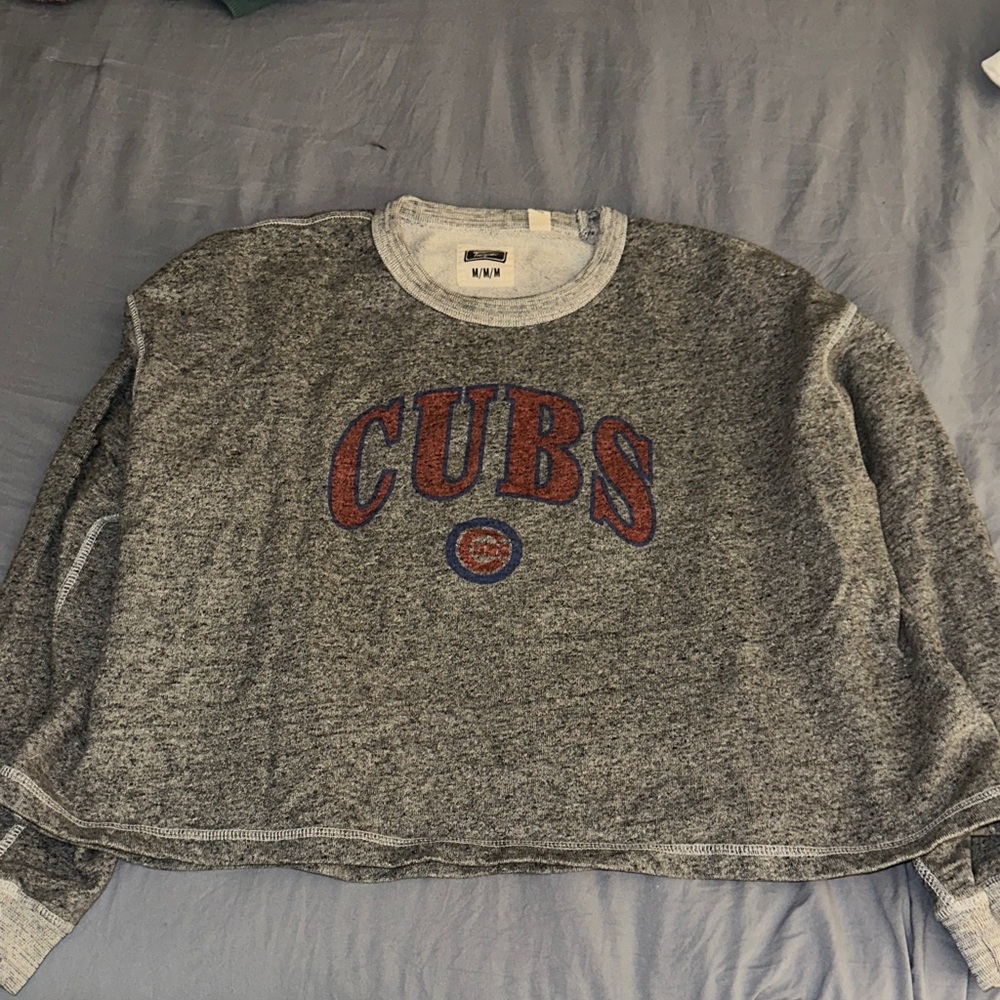 Heather Gray Crewneck Sweater with Cubs Logo